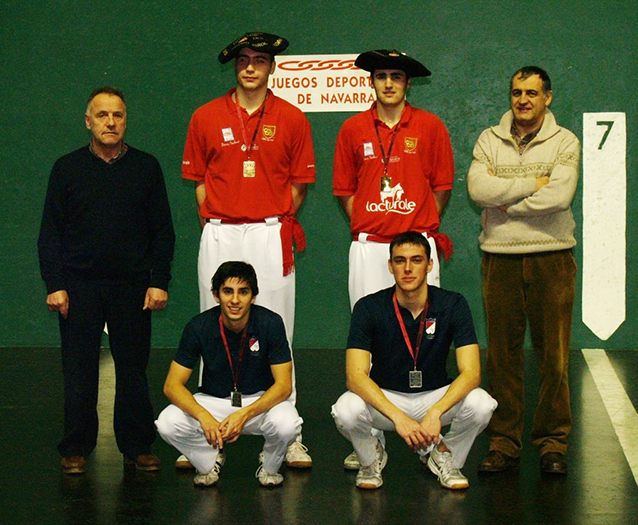 El Frontón Labrit acogió las finales de los Juegos Deportivos de Navarra en las categorías de Pala Corta Juvenil y de Paleta Goma Femenina.